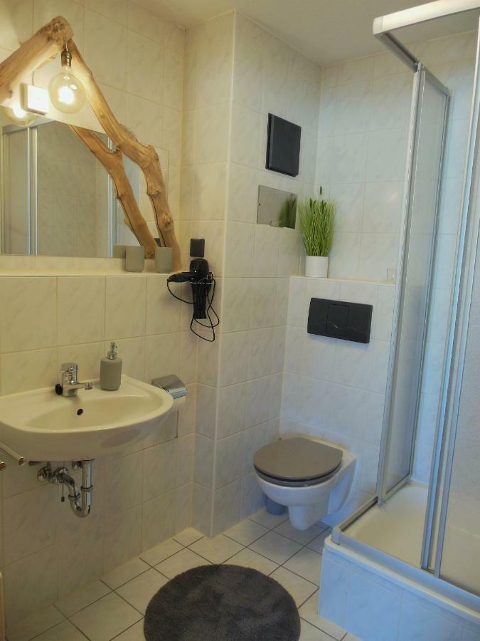 Holzmichel Fewo Mit Balkon Cottbus Exterior foto
